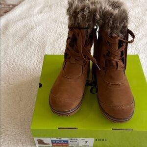 Western Chief Tan Fur-Trimmed Women's Boots